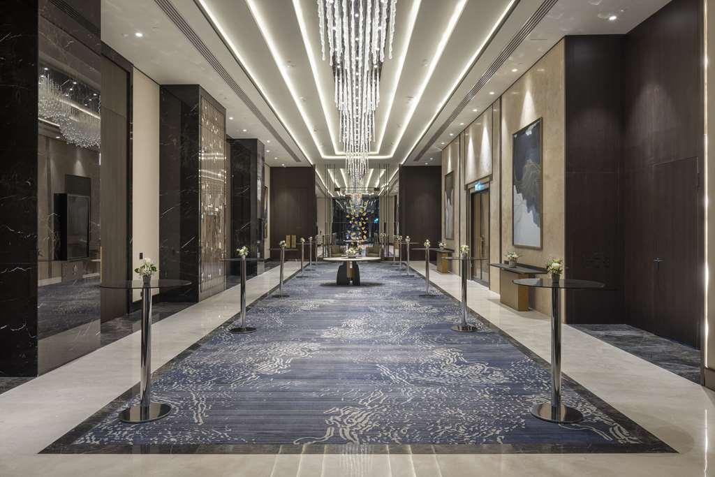 ホテル Doubletree By Hilton シャンルウルファ 設備 写真