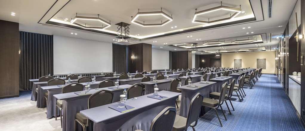 ホテル Doubletree By Hilton シャンルウルファ 設備 写真