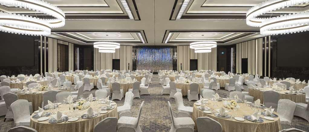 ホテル Doubletree By Hilton シャンルウルファ 設備 写真