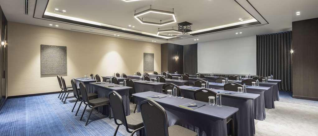 ホテル Doubletree By Hilton シャンルウルファ 設備 写真