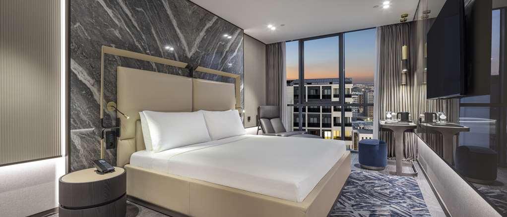 ホテル Doubletree By Hilton シャンルウルファ 部屋 写真