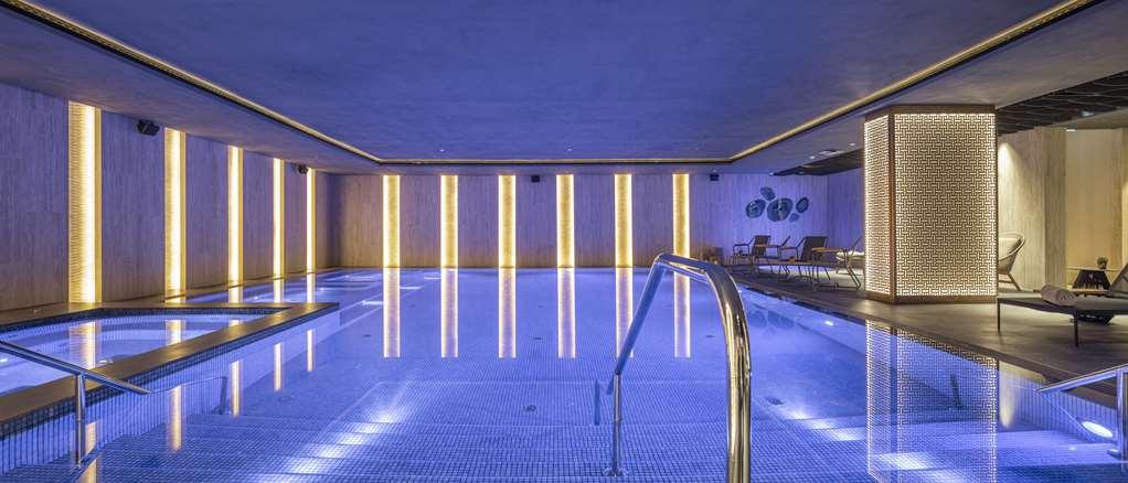 ホテル Doubletree By Hilton シャンルウルファ 設備 写真
