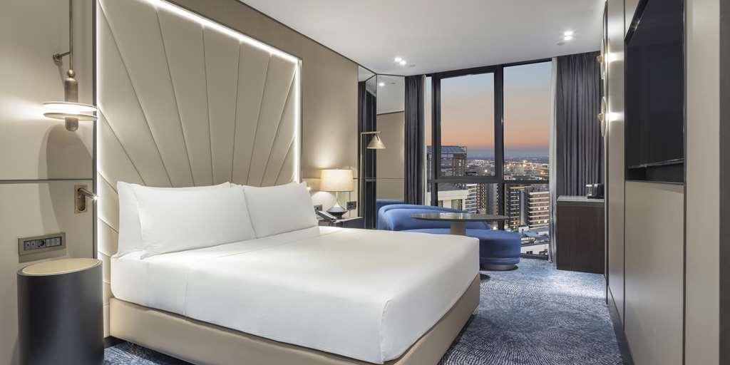 ホテル Doubletree By Hilton シャンルウルファ 部屋 写真