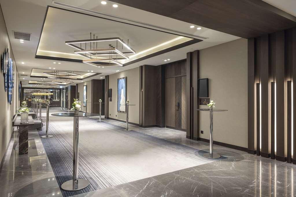 ホテル Doubletree By Hilton シャンルウルファ 設備 写真