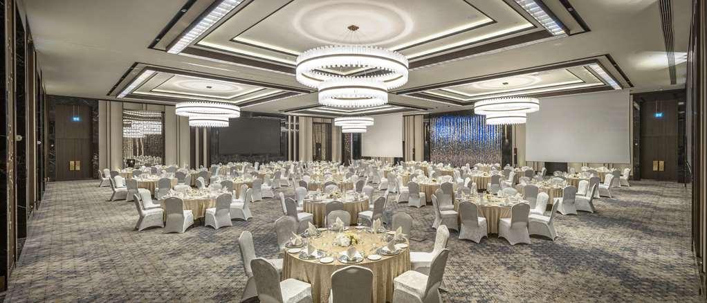 ホテル Doubletree By Hilton シャンルウルファ 設備 写真