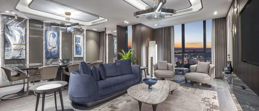 ホテル Doubletree By Hilton シャンルウルファ 部屋 写真